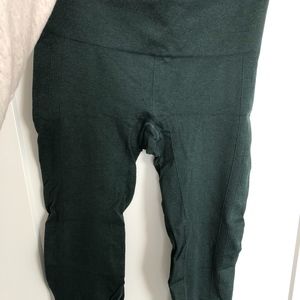Lululemon Ebb to Street Green Leggings